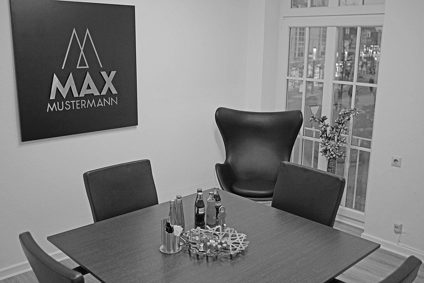 Besprechungsraum Max Mustermann