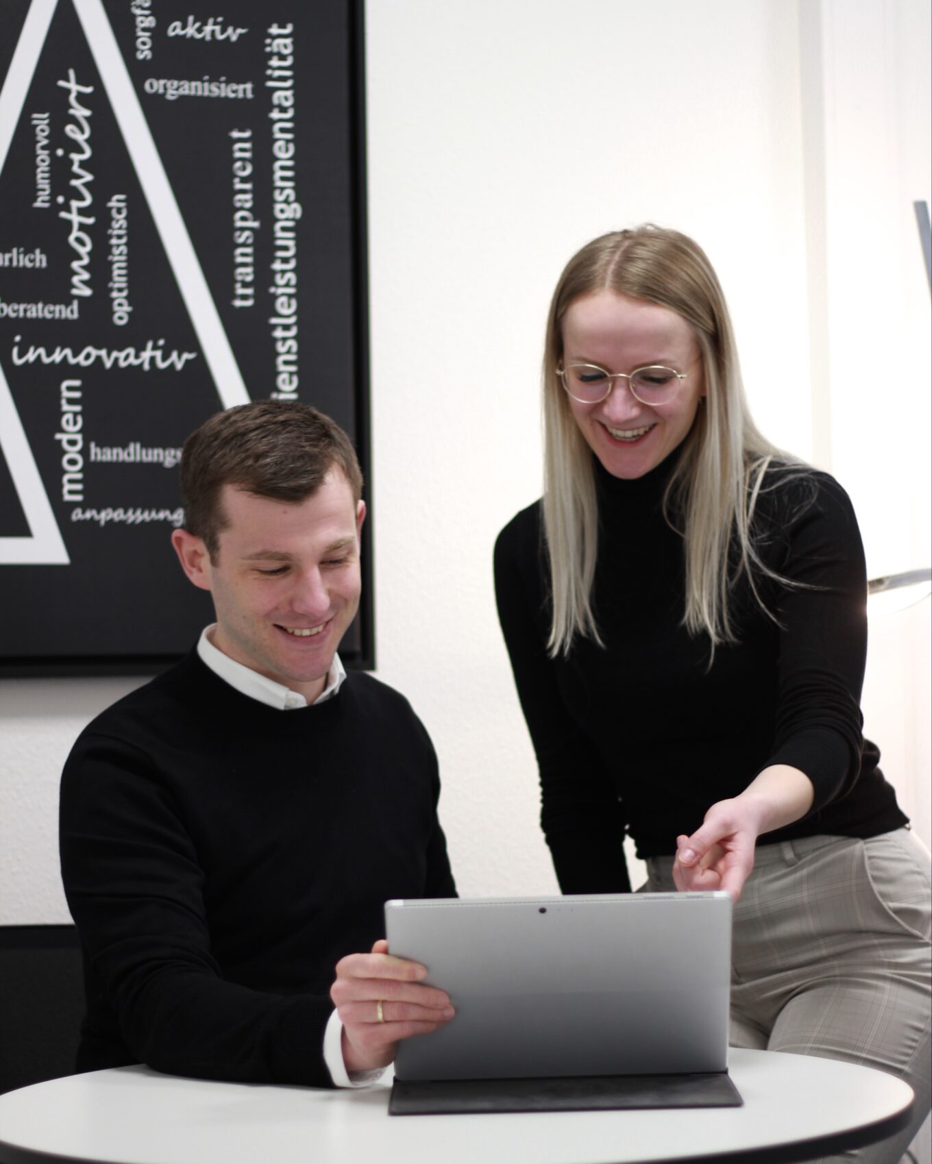 Jan und Christine beim Onboarding über Microsoft Teams